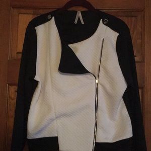 Zip up Black and White shirt/jacket SzL